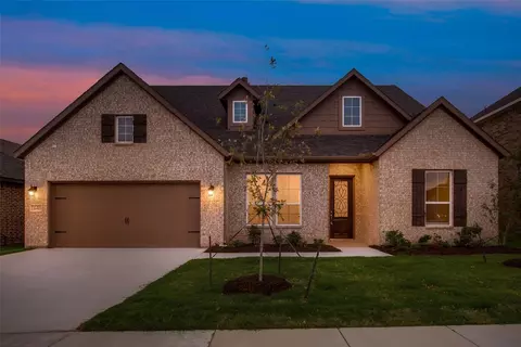 1640 Somerset Ln, Weatherford, TX 76087