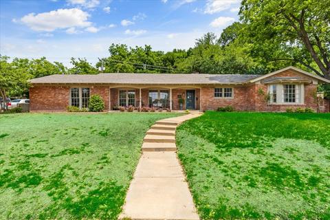 3509 Autumn Dr, Fort Worth, TX 76109