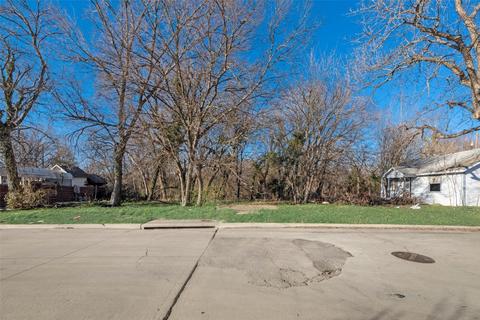 803 Fenet St, Mckinney, TX 75069