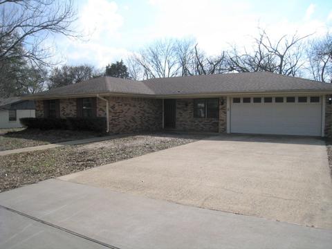 619 Sides Cir, Canton, TX 75103