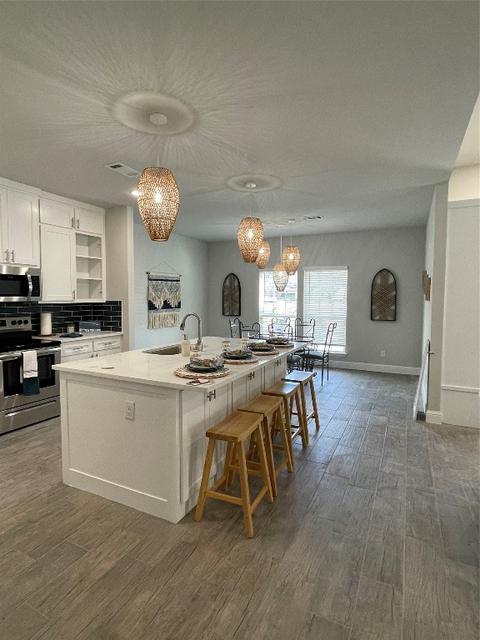 1406 E 6th Ave, Corsicana, TX 75110