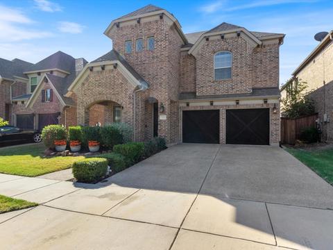 708 Auburn Ct, Savannah, TX 76227