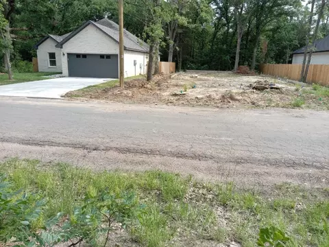 145 Barcelona Dr, Payne Springs, TX 75156