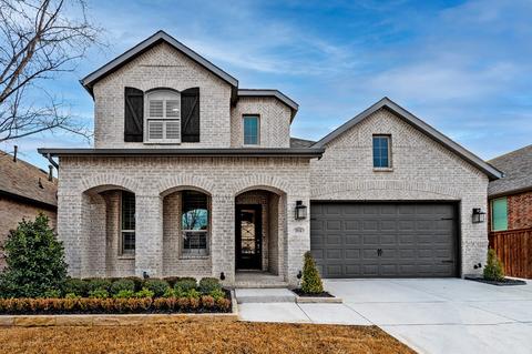 3916 Primrose Dr, Aubrey, TX 76227