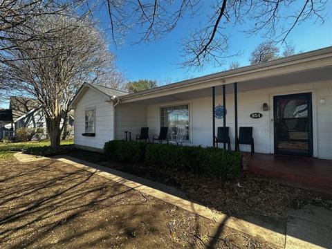 854 W Mcneill St, Stephenville, TX 76401