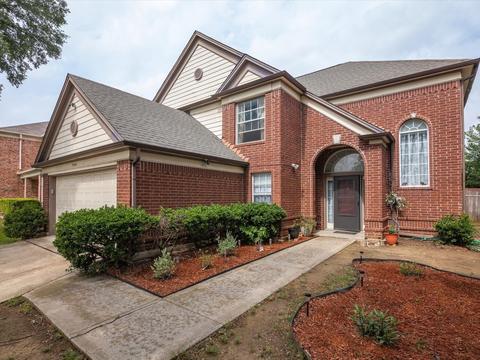 7540 Meadow Creek Dr, Fort Worth, TX 76123