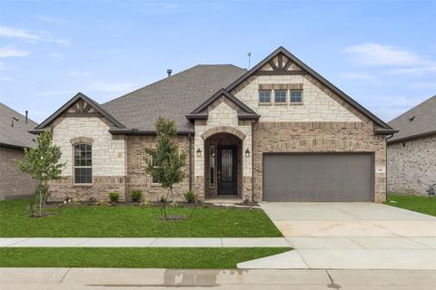 240 Clairmont Dr, Ponder, TX 76259