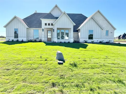 2017 Sunset Ridge Dr, Weatherford, TX 76087