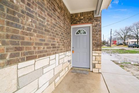3207 Pickett St, Greenville, TX 75401