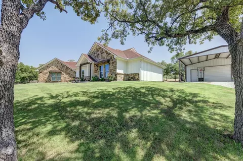 102 Silver Leaf Dr, Sunset, TX 76270 photo 5