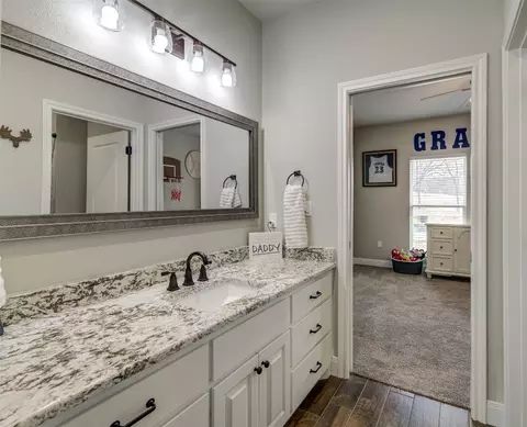 102 Silver Leaf Dr, Sunset, TX 76270 photo 29