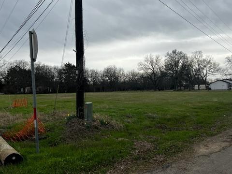 1 E Sam Rayburn Dr, Ector, TX 75439 photo 10