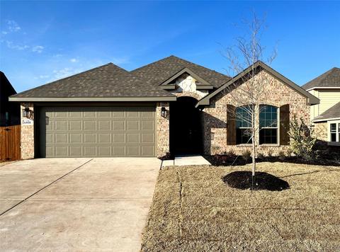 1305 Fox Glen Trl, Crowley, TX 76036