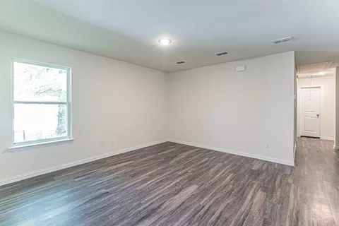 1341 Beech St, Abilene, TX 79601 photo 2