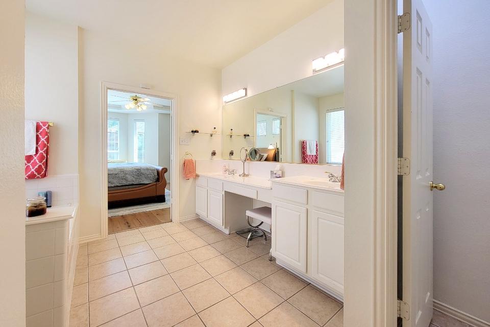  1802 Tealwood Ln, Corinth, TX 76210 photo 19