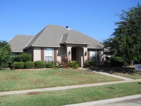 1609 S Lexington Dr, Bossier City, LA 71111
