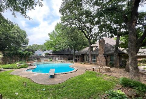 4922 Bridgewater Dr, Arlington, TX 76017