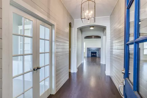 301 Bluffside Trl, Benbrook, TX 76126 photo 6