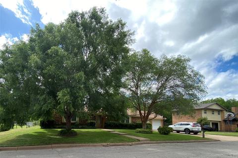 1802 SE 23rd Ave, Mineral Wells, TX 76067