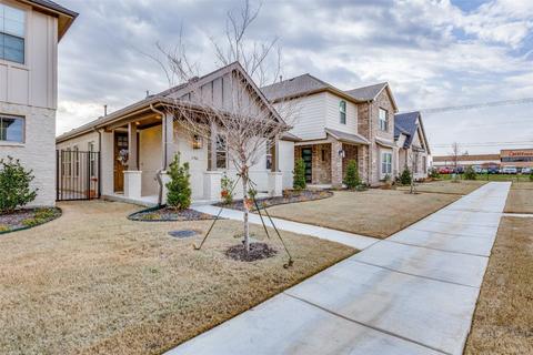 4704 Simple Pathway St, Haltom City, TX 76117