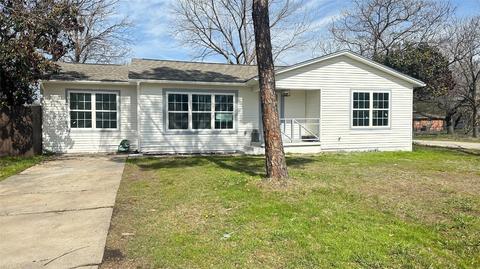 307 E 7th St, Kaufman, TX 75142