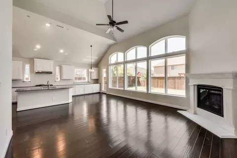 908 Marietta Ln, Savannah, TX 76227