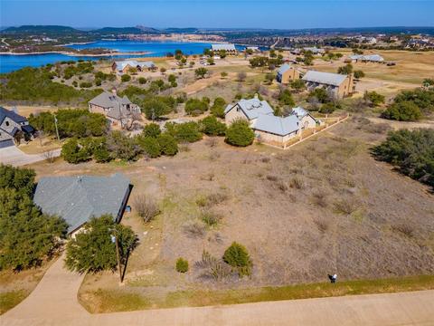 106 Cliffs Drive, Graford, TX 76449