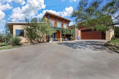 930 Williamson Rd, Granbury, TX 76048