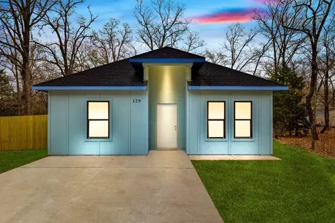 129 Arapaho Trl, Mabank, TX 75156