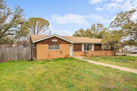 3501 4th St, Brownwood, TX 76801