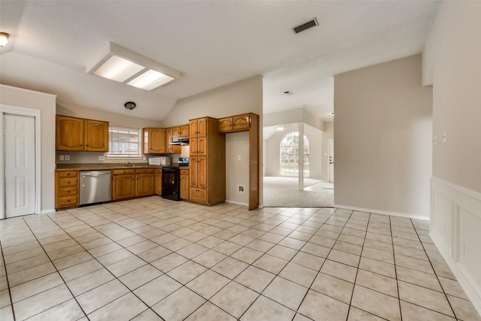  7728 Greengage Dr, Fort Worth, TX 76133 photo 15