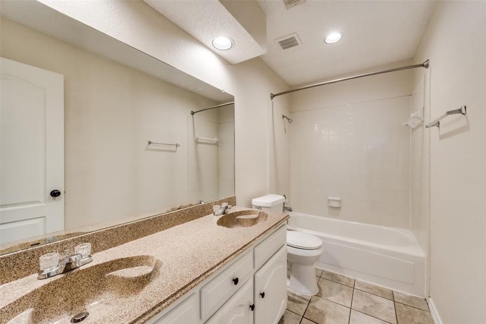  7728 Greengage Dr, Fort Worth, TX 76133 photo 25