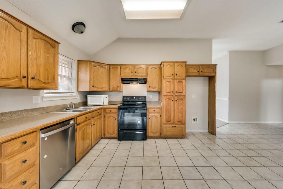  7728 Greengage Dr, Fort Worth, TX 76133 photo 19
