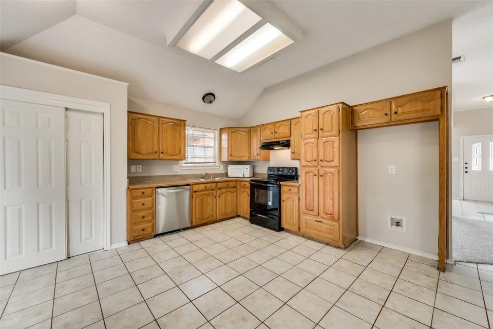  7728 Greengage Dr, Fort Worth, TX 76133 photo 18