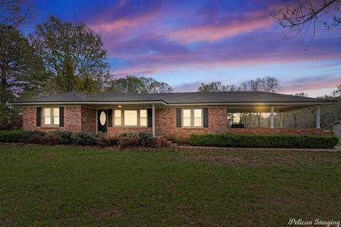323 Thornton Rd, Stonewall, LA 71078