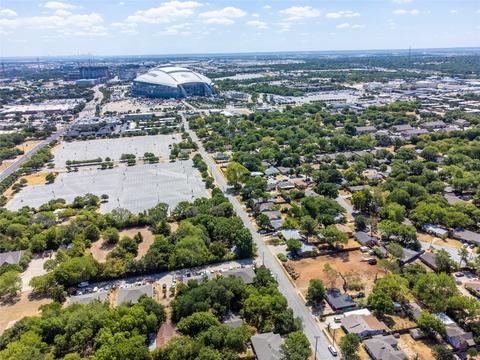 206 Slaughter St, Arlington, TX 76011