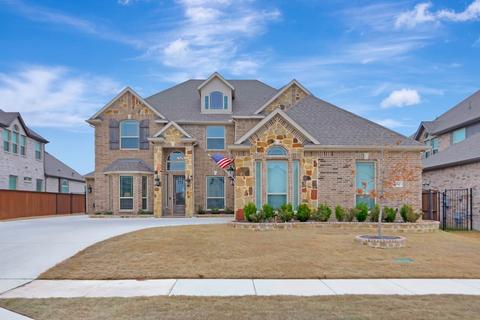 9904 Villa Verde Dr, Fort Worth, TX 76179
