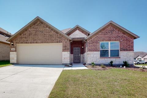 8900 Bronze Meadow Dr, Fort Worth, TX 76131