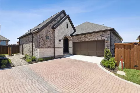 4706 Kings Garden Pkwy, Arlington, TX 76005
