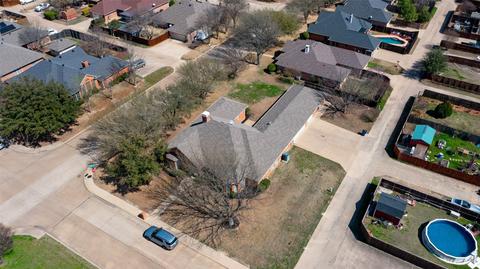301 Sioux Dr, Waxahachie, TX 75165