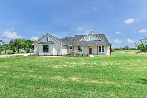 471 Wortham Rd, Whitewright, TX 75491