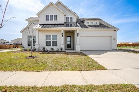 2701 Richard St, Burleson, TX 76028