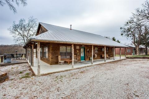 2664 Rose Hill Rd, Whitewright, TX 75491