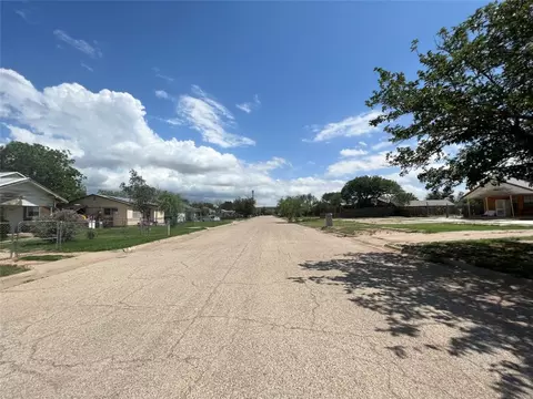 1700 State St, Big Spring, TX 79720 photo 4