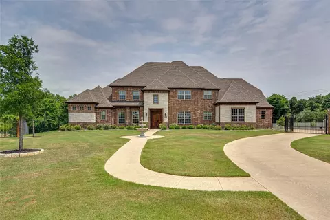 701 Magnolia Cir, Southlake, TX 76092