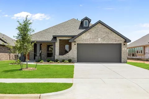 1316 Elk Ridge Dr, Crowley, TX 76036