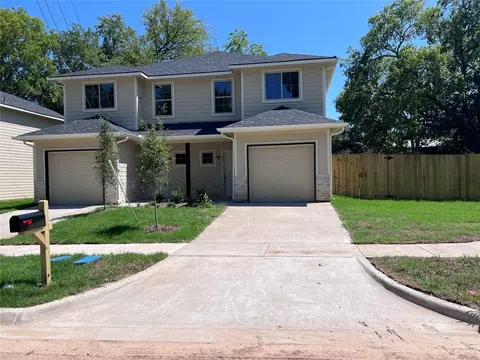103 E S 4th St, Bonham, TX 75418