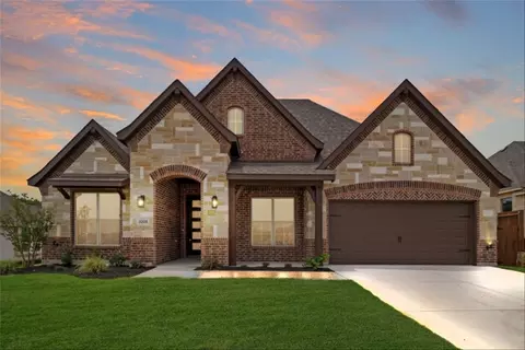 3205 Signal Hill Dr, Burleson, TX 76028