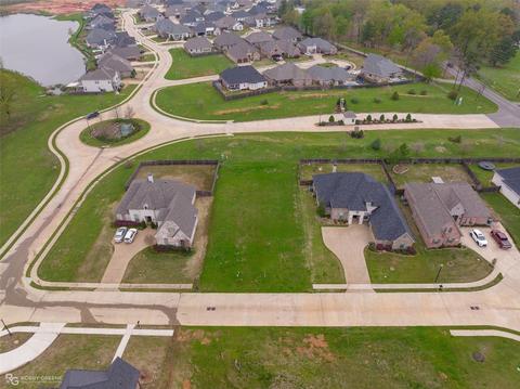 206 Sam Willen Dr, Benton, LA 71006