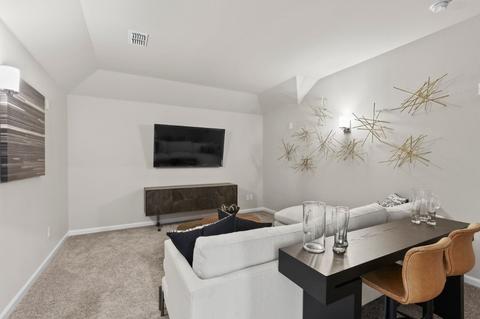 5600 Summit Creek Rd, Fort Worth, TX 76126